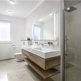 Beachfront Villa with Pool and Sea Views on Ciovo island near Trogir, Sleeps 8